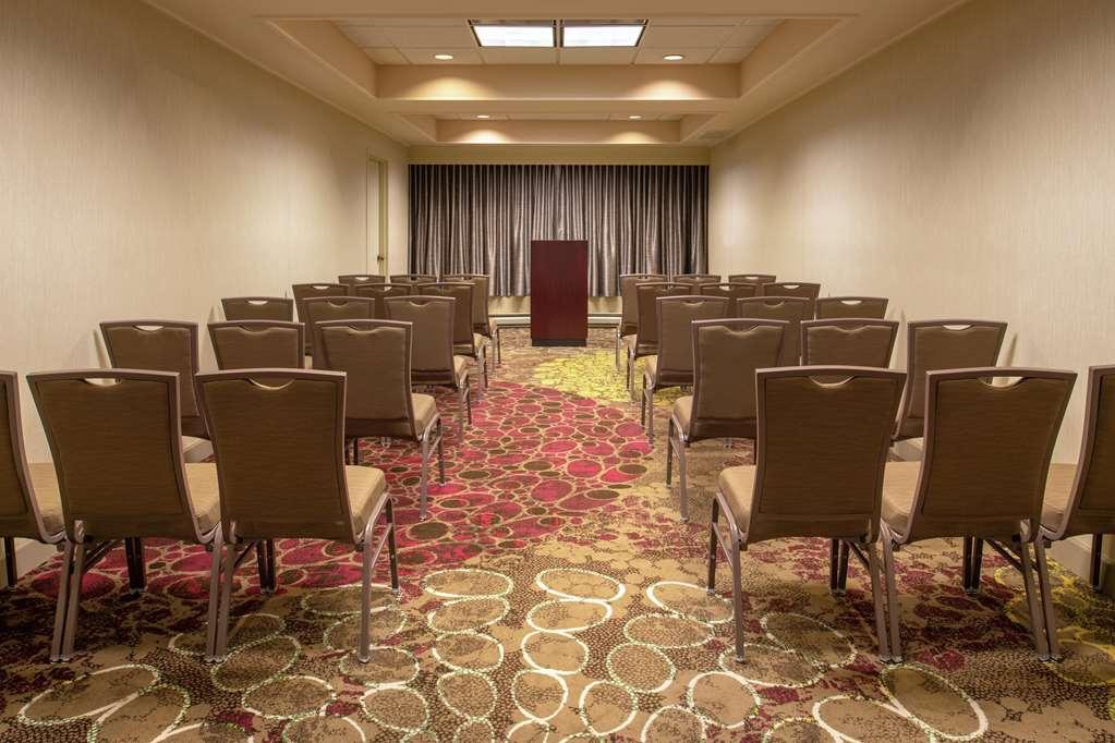 Doubletree Suites By Hilton Seattle Airport/Southcenter Tukwila Facilities photo